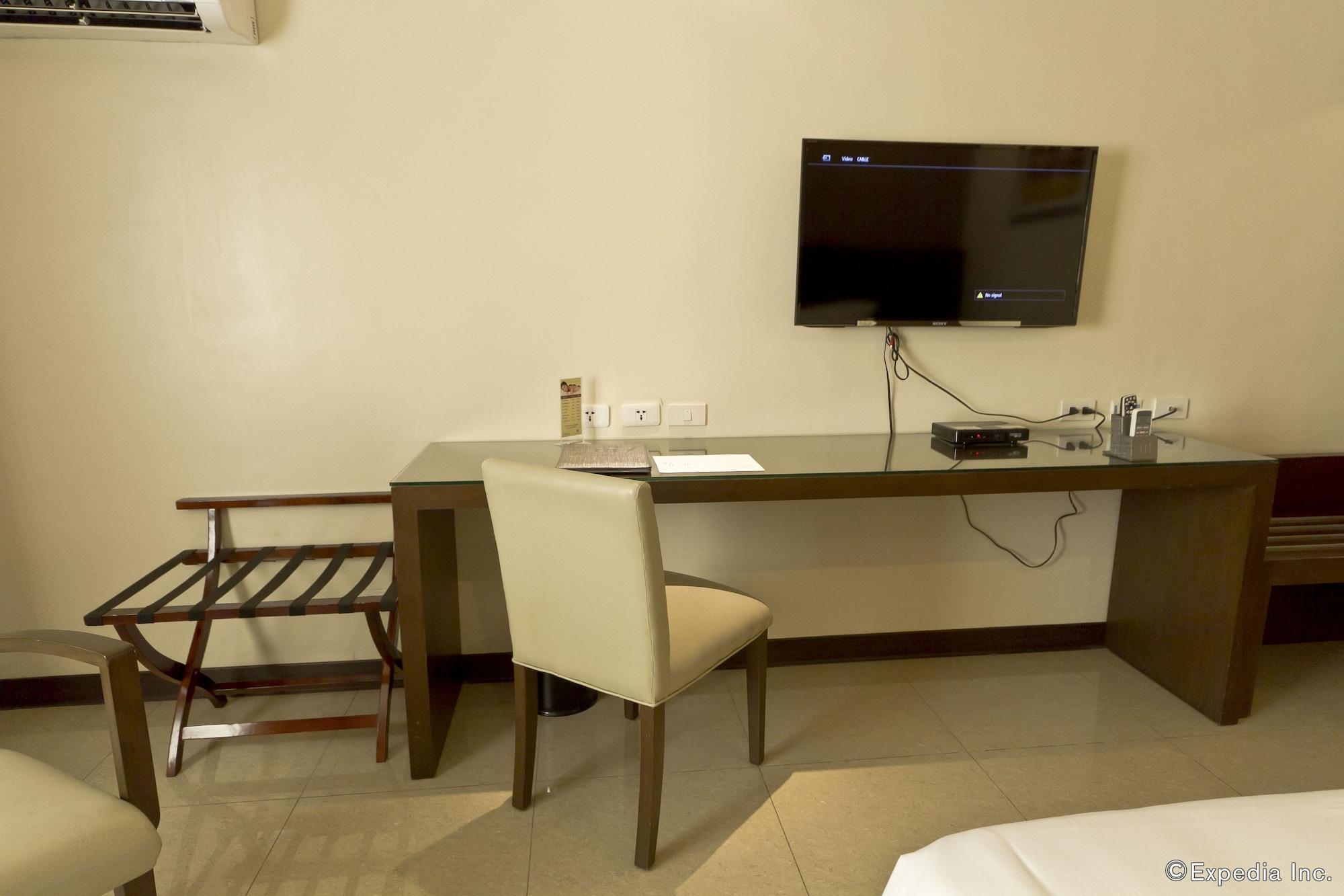 Mandarin Plaza Hotel Cebu Exterior foto