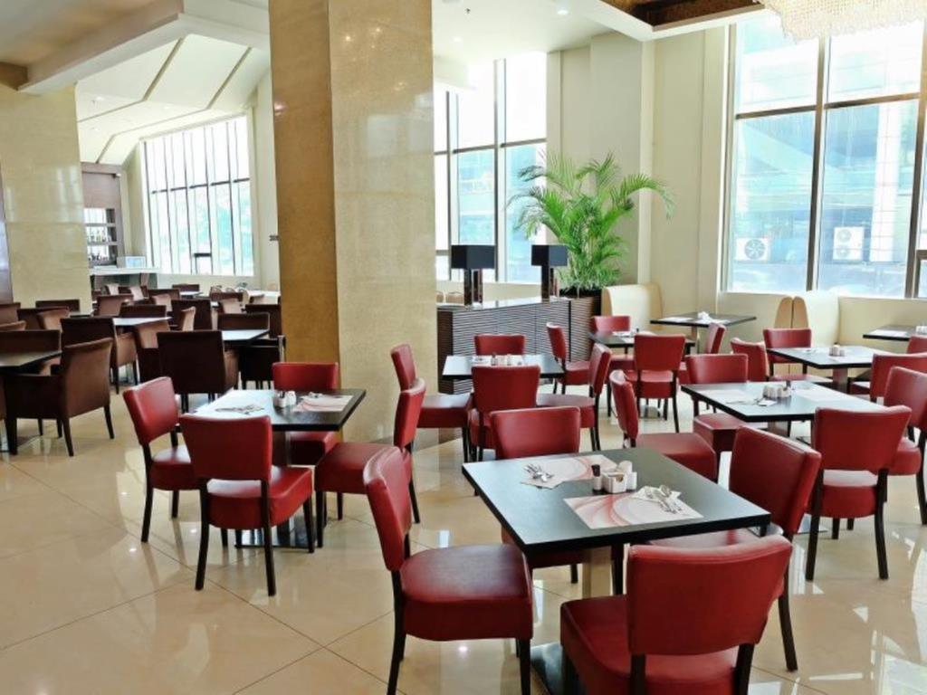 Mandarin Plaza Hotel Cebu Exterior foto