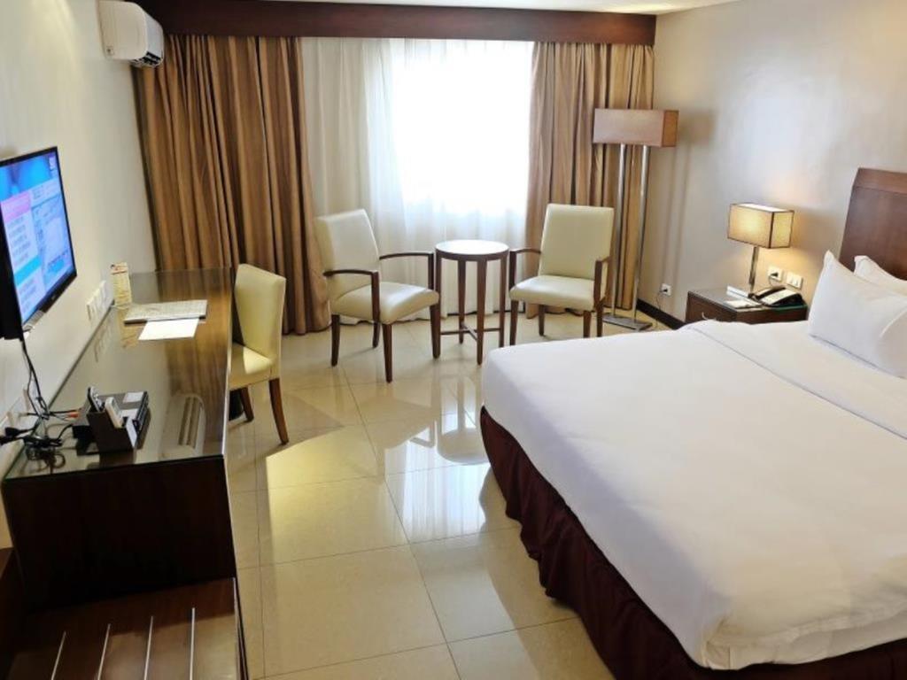 Mandarin Plaza Hotel Cebu Exterior foto